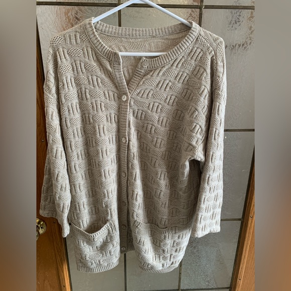 BEIGE CARDIGAN (CAN FIT UP TO 1X) - Picture 1 of 3